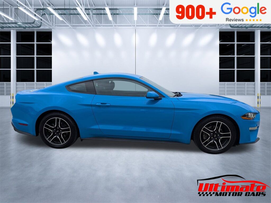 2022 Ford Mustang EcoBoost