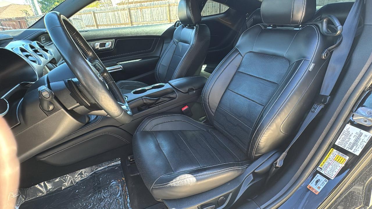 2022 Ford Mustang GT  Selma TX