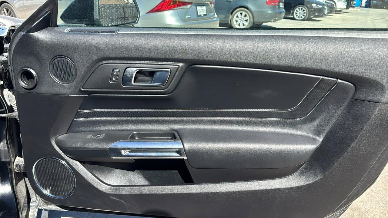 2022 Ford Mustang GT  Selma TX