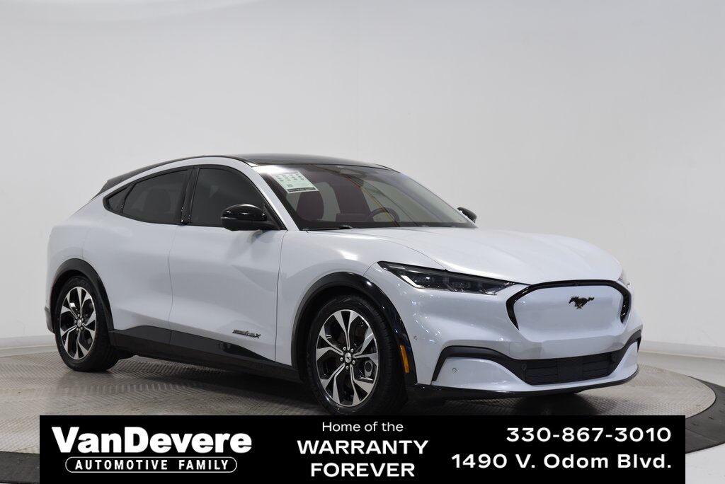 Certified 2022 Ford Mustang Mach-E Premium AWD with VIN 3FMTK3SU9NMA03763 for sale in Akron, OH