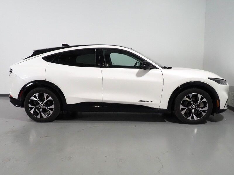 2022 Ford Mustang Mach-E Premium *EXTENDED RANGE BATTERY, PANORAMA GLASS ROOF, BLUECRUISE, NAVIGATION, DIGITAL COCKPIT, SAFETY ALERTS, 360 CAMERAS, HEATED SEATS/STEERING, WIRELESS CHARGING, BANG & OLUFSEN, ANDROID & APPLE Round Rock TX