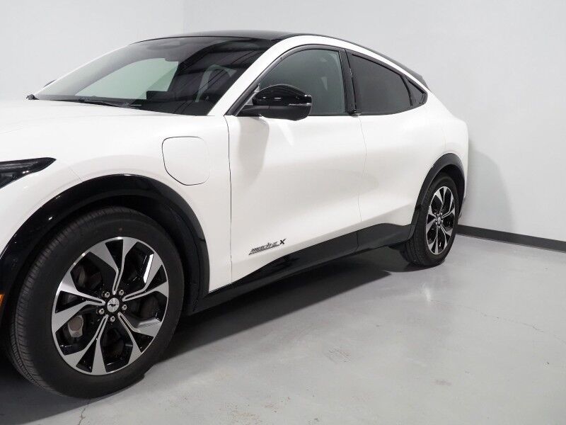 2022 Ford Mustang Mach-E Premium *EXTENDED RANGE BATTERY, PANORAMA GLASS ROOF, BLUECRUISE, NAVIGATION, DIGITAL COCKPIT, SAFETY ALERTS, 360 CAMERAS, HEATED SEATS/STEERING, WIRELESS CHARGING, BANG & OLUFSEN, ANDROID & APPLE Round Rock TX