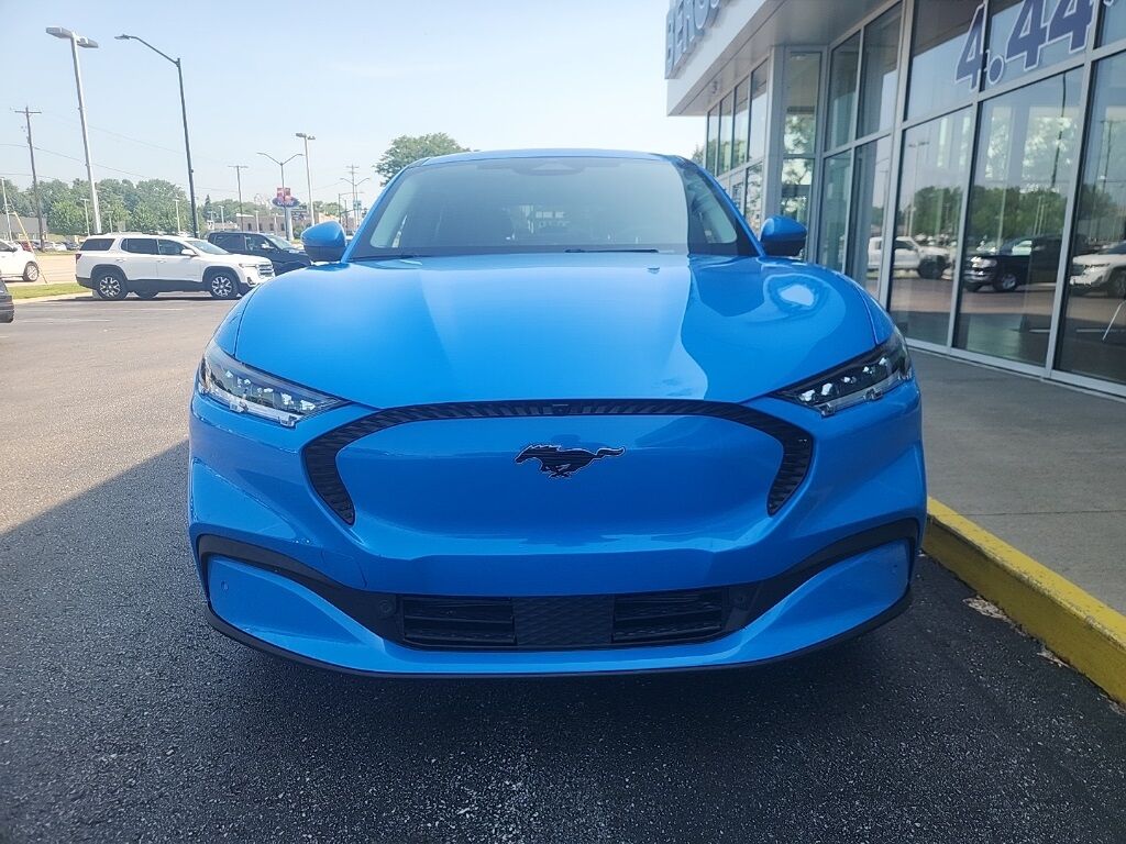 2022 Ford Mustang Mach-E Select Green Bay WI