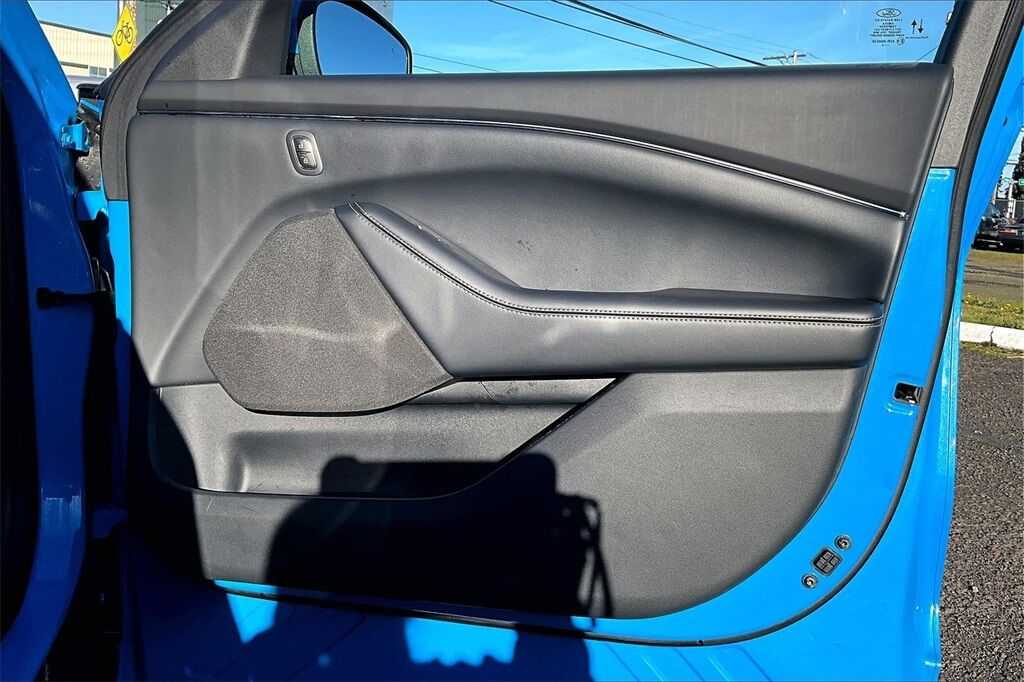 2022 Ford Mustang Mach-E Select OR