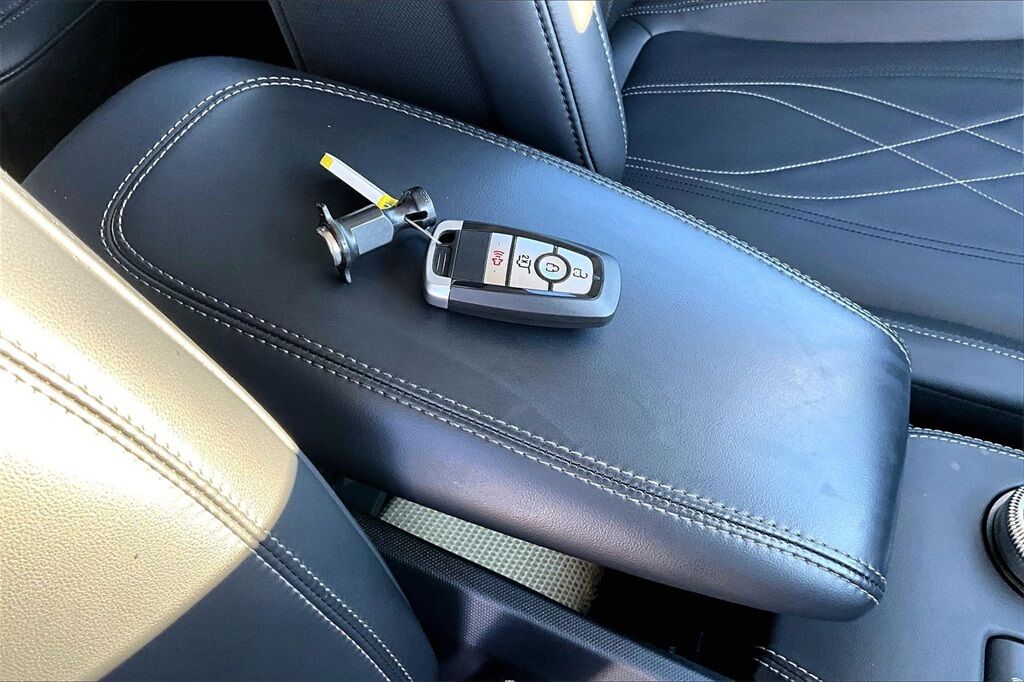 2022 Ford Mustang Mach-E Select OR