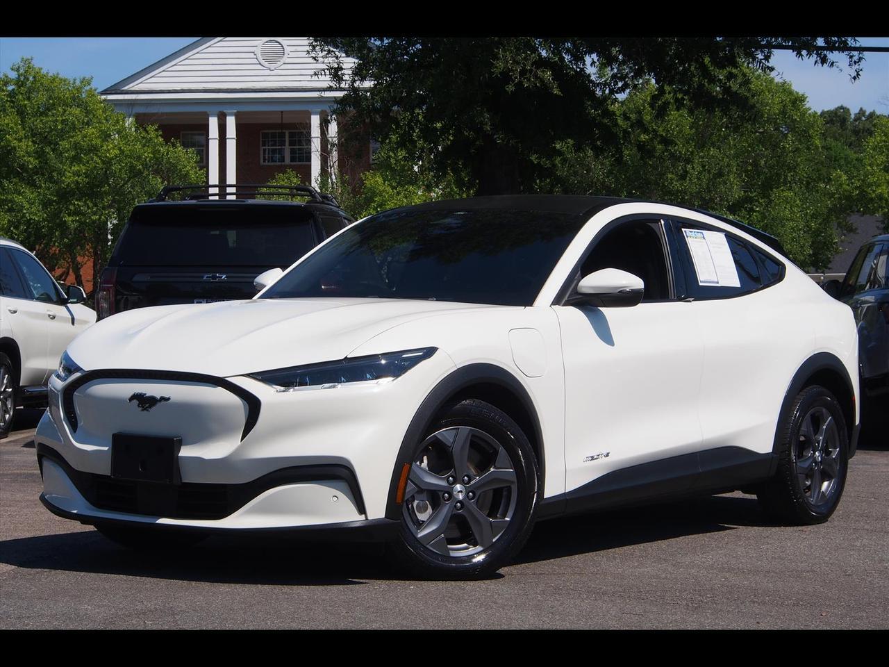 2022 Ford Mustang Mach-E Select