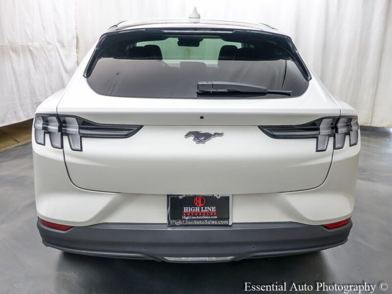 2022 Ford Mustang Mach-E Select PRICE INCLUDES $4000 IRS TAX CREDIT!! YOU MUST QUALIFY!! Willowbrook IL