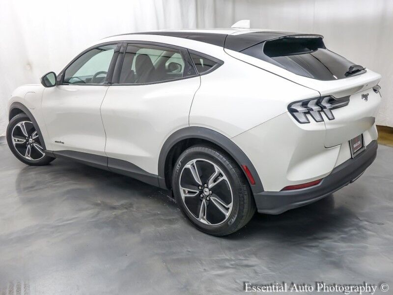 2022 Ford Mustang Mach-E Select PRICE INCLUDES $4000 IRS TAX CREDIT!! YOU MUST QUALIFY!! Willowbrook IL