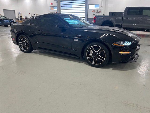 2022 Ford Mustang Premium