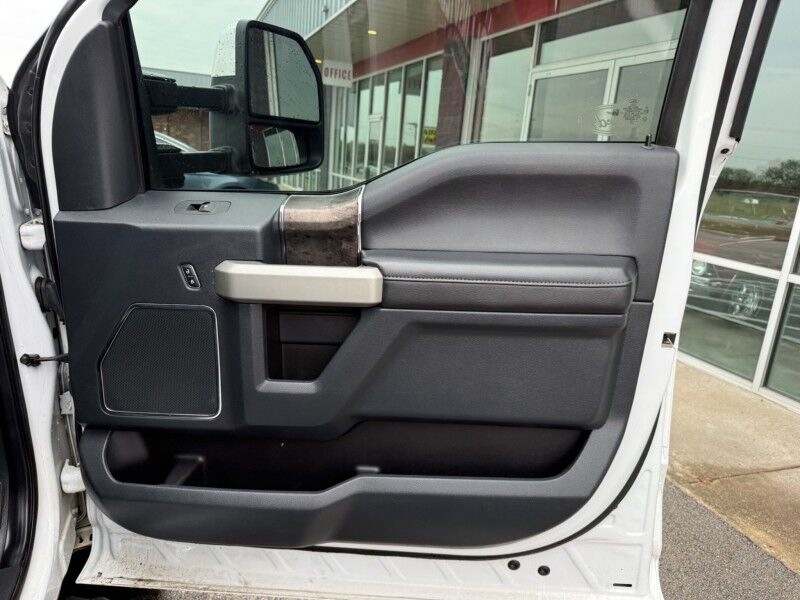 2022 Ford Super Crew F-350 SRW FX4 4x4 Diesel LARIAT Collinsville OK