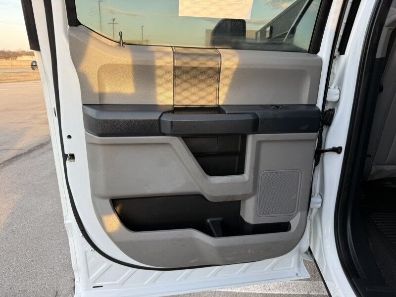 2022 Ford Super Crew F-550 4x4 Diesel Flatbed 78k mi's XL Collinsville OK