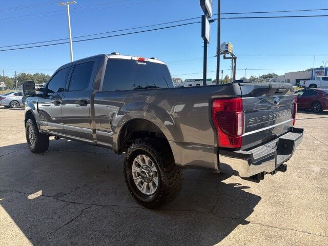 2022 Ford Super Duty F-250 Crew Cab 4WD XLT Lafayette LA