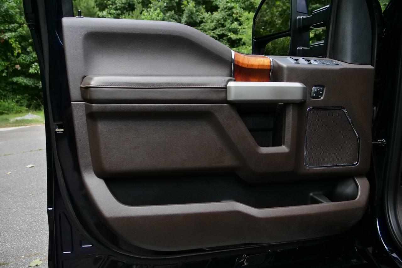 2022 Ford Super Duty F-250 King Ranch 4X4 / Ultimate Package / Adaptive Steering! Lincolnton NC