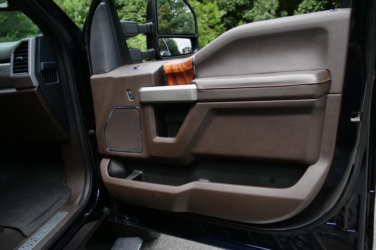 2022 Ford Super Duty F-250 King Ranch 4X4 / Ultimate Package / Adaptive Steering! Lincolnton NC