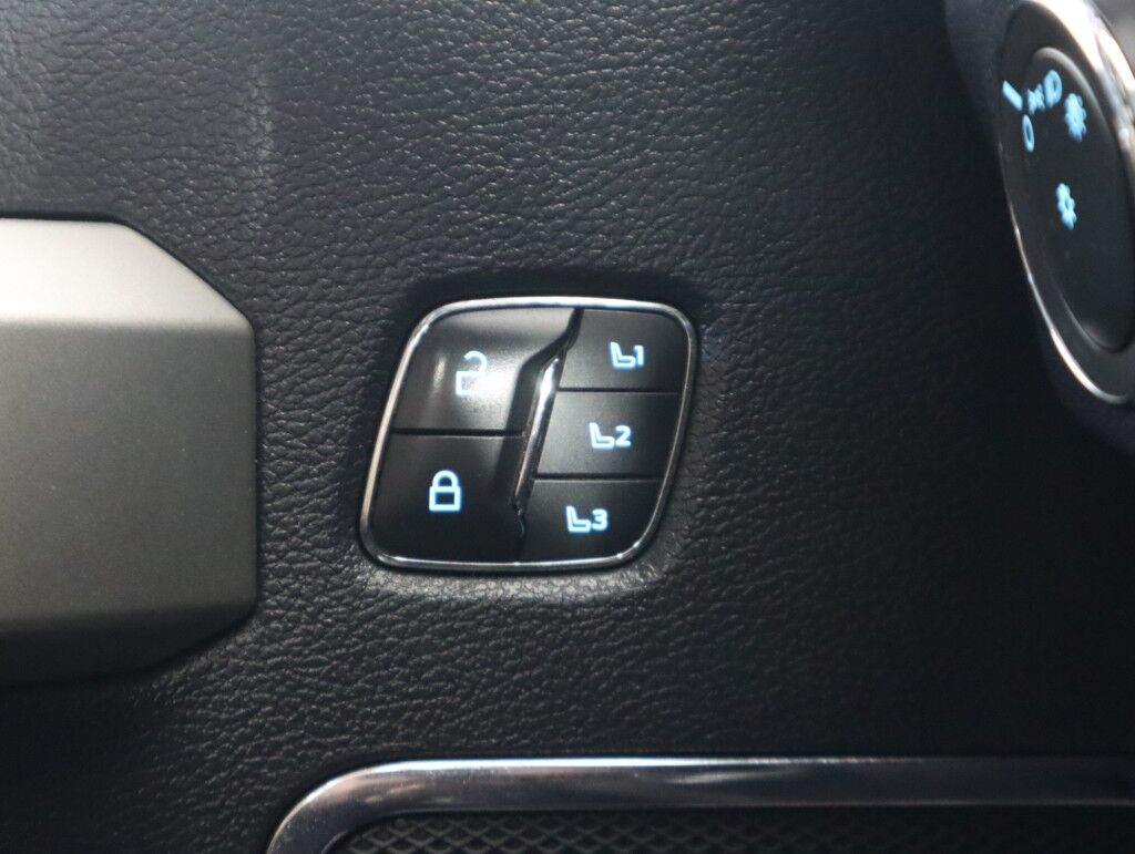 2022 Ford Super Duty F-250 LARIAT 4WD Crew Cab Diesel Maumee OH