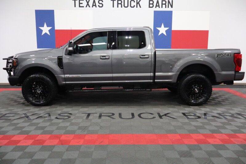 2022 Ford Super Duty F-250 LARIAT Ultimate Black Pack 6.7L Diesel 12in GPS Came