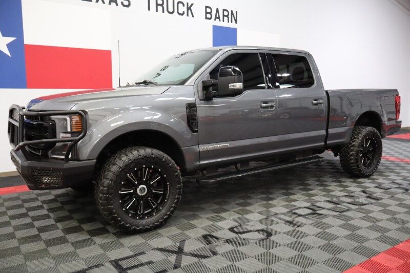 2022 Ford Super Duty F-250 LARIAT Ultimate Black Pack 6.7L Diesel 35in Toyo Tires