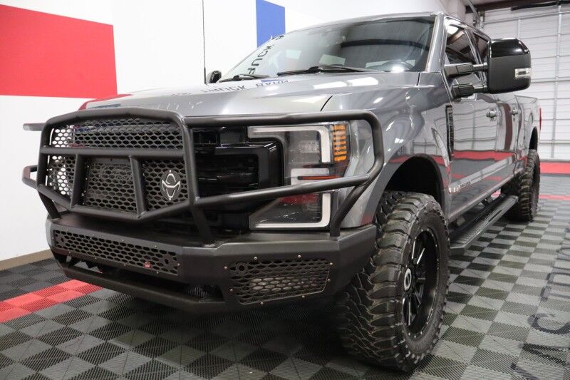 2022 Ford Super Duty F-250 LARIAT Ultimate Black Pack 6.7L Diesel 35in Toyo Tires