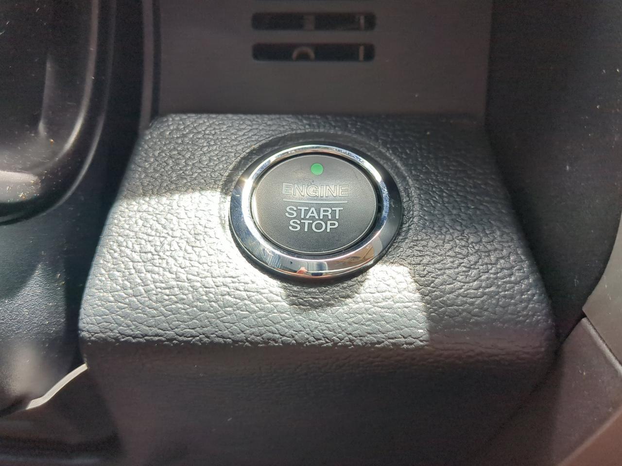 2022 Ford Super Duty F-250 SRW LARIAT Appleton WI