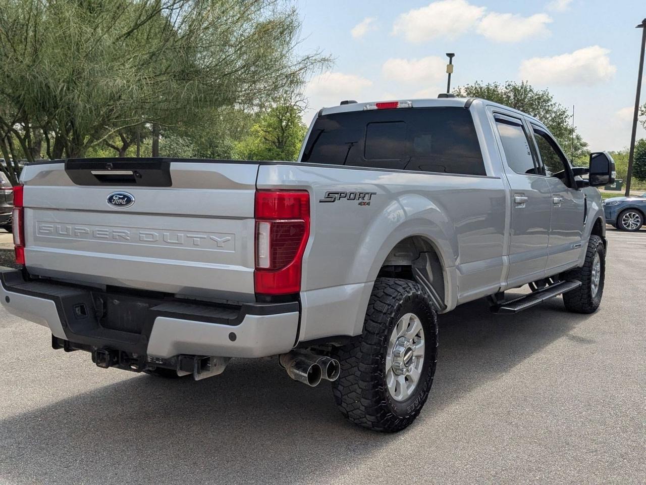2022 Ford Super Duty F-250 SRW LARIAT