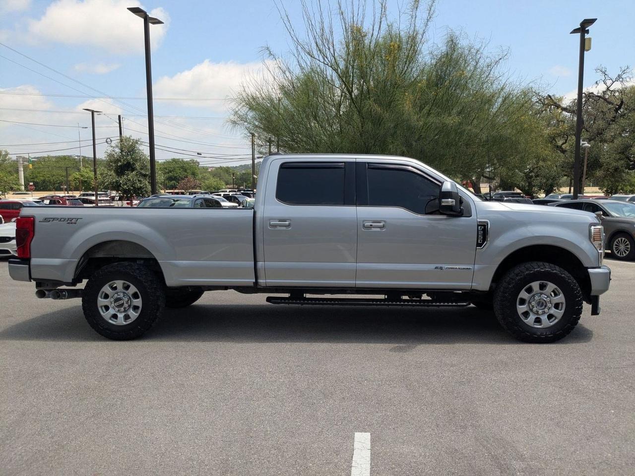 2022 Ford Super Duty F-250 SRW LARIAT