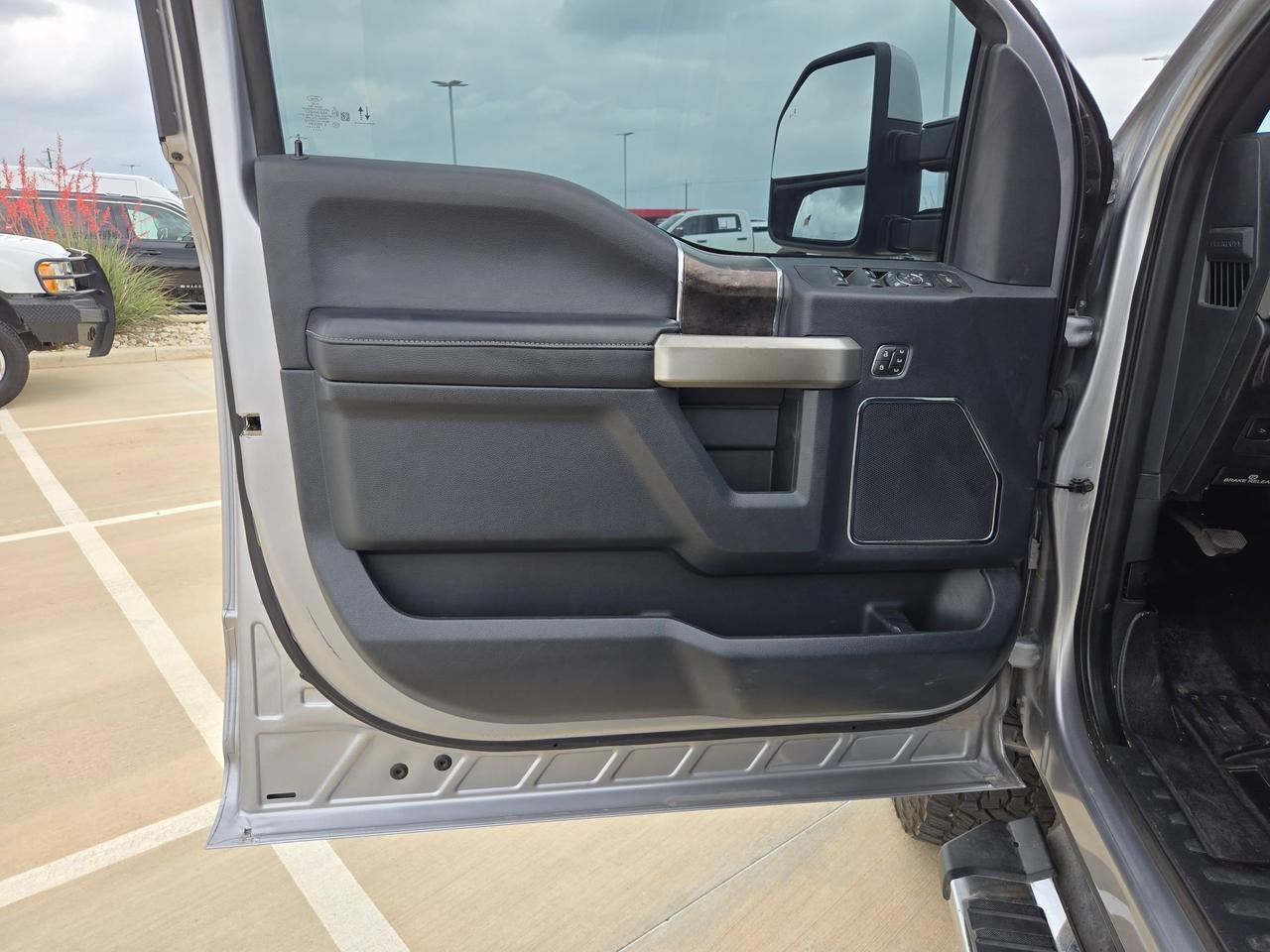 2022 Ford Super Duty F-250 SRW LARIAT Castroville TX