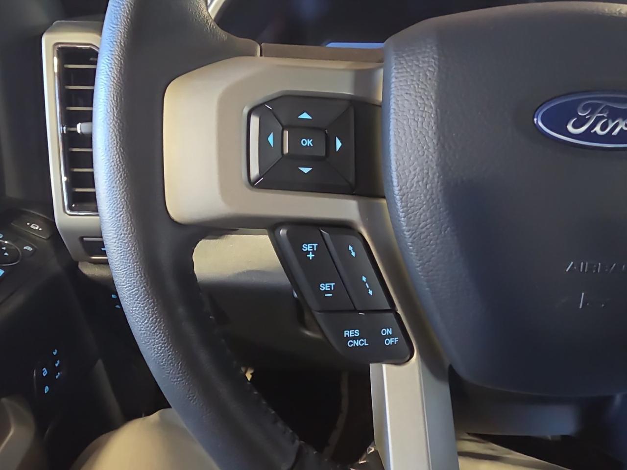 2022 Ford Super Duty F-250 SRW LARIAT Sand Lake NY