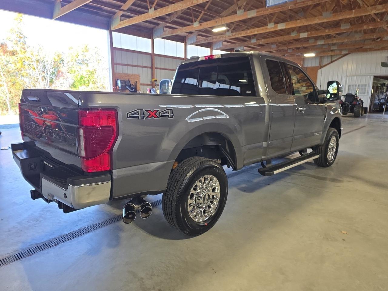 2022 Ford Super Duty F-250 SRW LARIAT Sand Lake NY