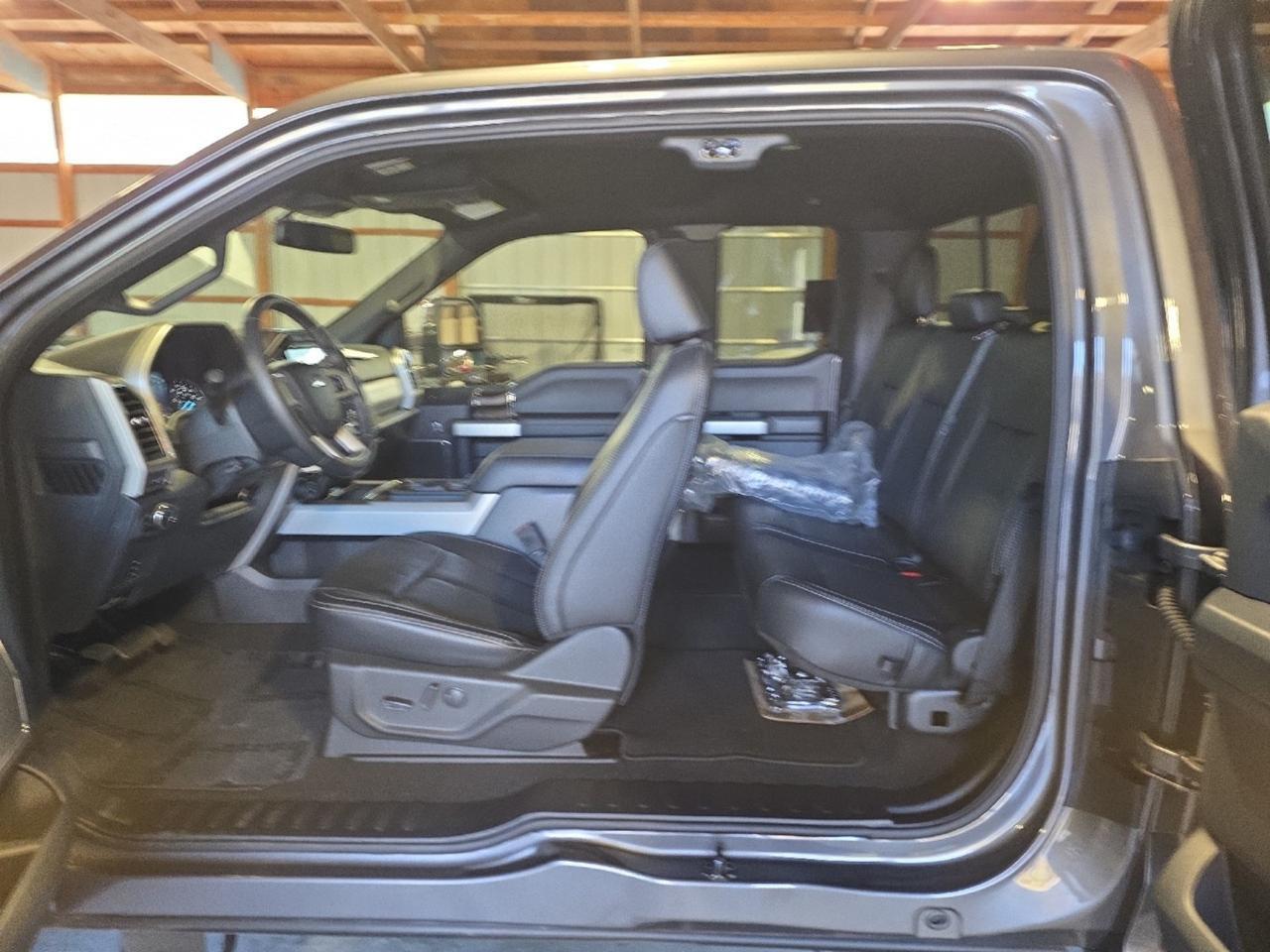 2022 Ford Super Duty F-250 SRW LARIAT Sand Lake NY