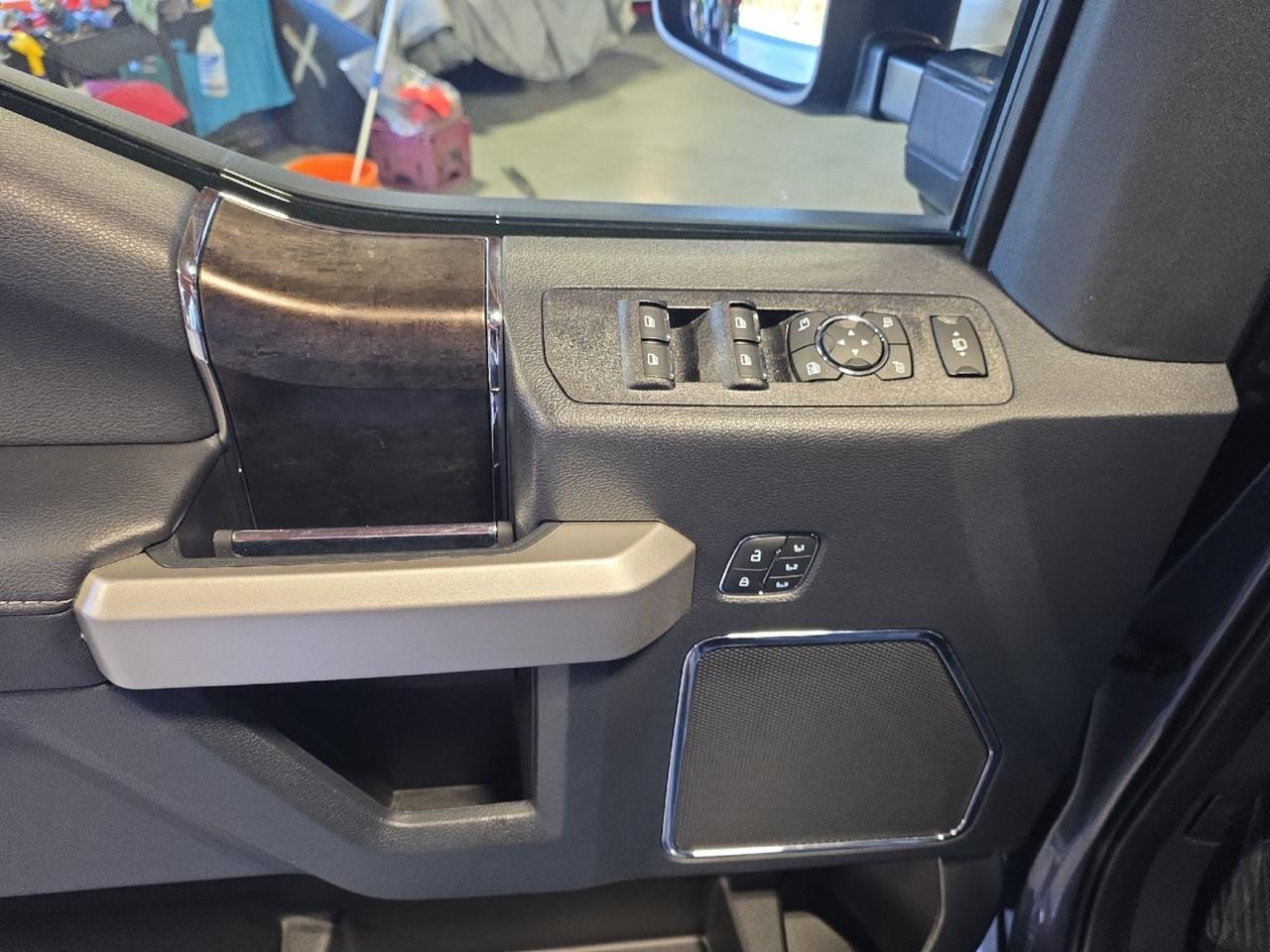2022 Ford Super Duty F-250 SRW LARIAT Sand Lake NY