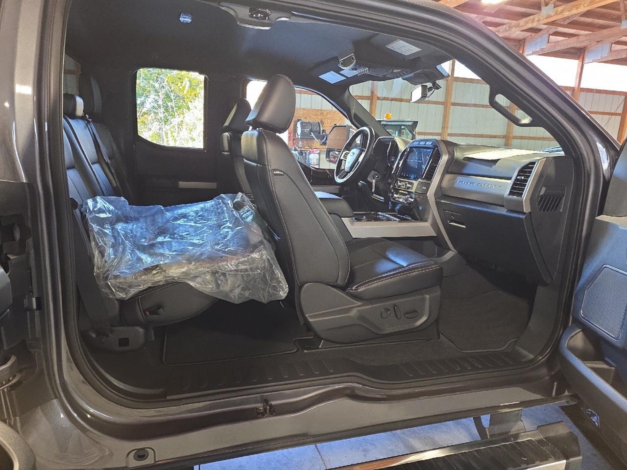 2022 Ford Super Duty F-250 SRW LARIAT Sand Lake NY