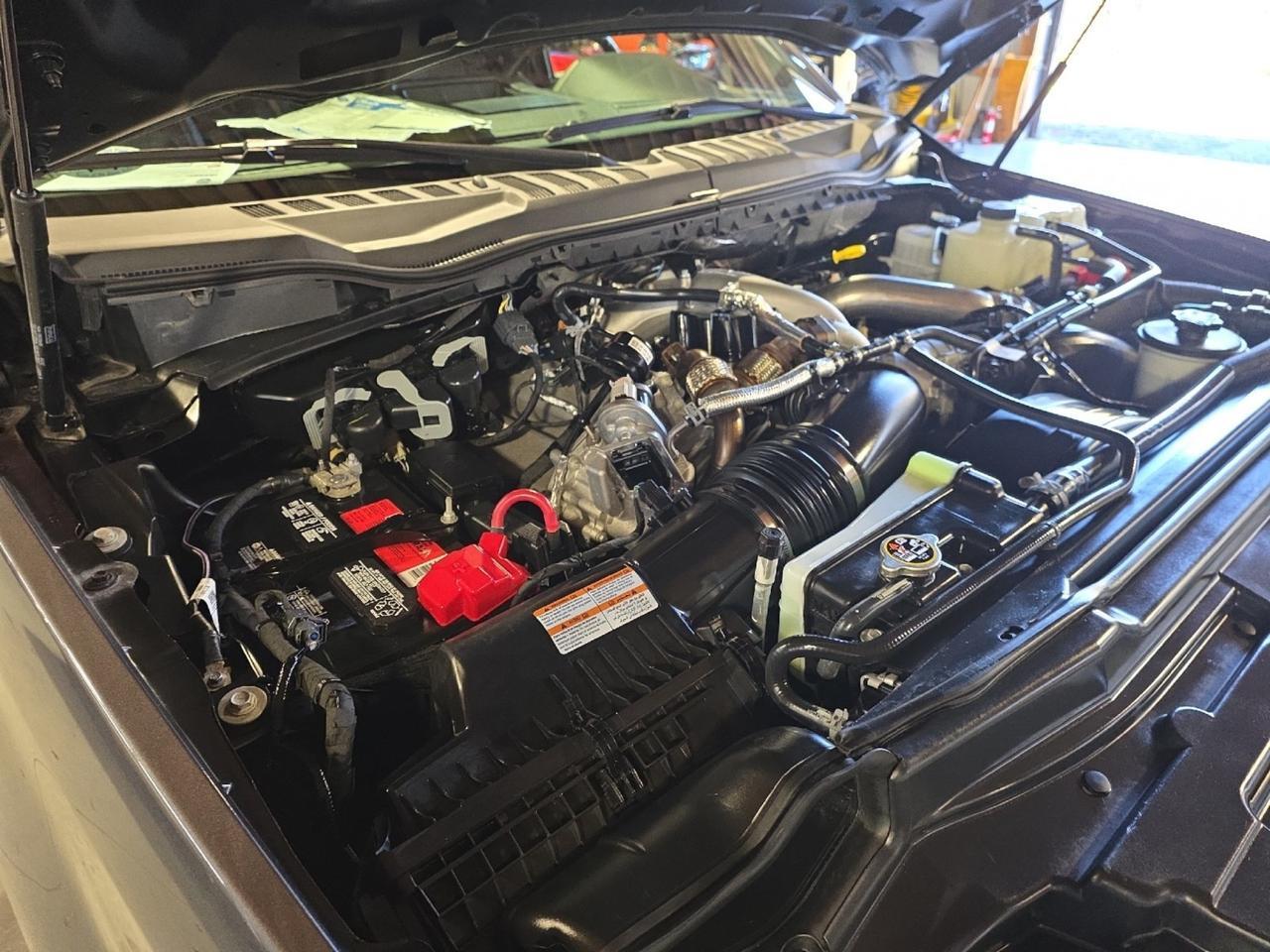 2022 Ford Super Duty F-250 SRW LARIAT Sand Lake NY