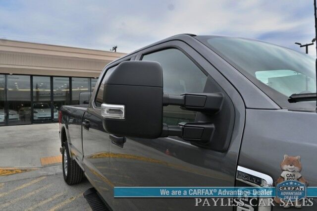 2022 Ford Super Duty F-250 XLT / 4X4 / Crew Cab / 6.7L Power Stroke Diesel / Power Mirrors, Windows & Locks / Blind Spot Alert / Bluetooth / Backup Camera / Keyless Entry / Running Boards / Block Heater / Tow Pkg / 1-Owner Anchorage AK