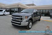 2022 Ford Super Duty F-250 XLT / 4X4 / Crew Cab / 6.7L Power Stroke Diesel / Power Mirrors, Windows & Locks / Blind Spot Alert / Bluetooth / Backup Camera / Keyless Entry / Running Boards / Block Heater / Tow Pkg / 1-Owner