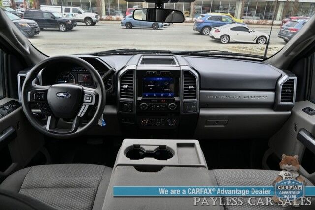 2022 Ford Super Duty F-250 XLT / 4X4 / Crew Cab / 6.7L Power Stroke Diesel / Power Mirrors, Windows & Locks / Blind Spot Alert / Bluetooth / Backup Camera / Keyless Entry / Running Boards / Block Heater / Tow Pkg / 1-Owner Anchorage AK