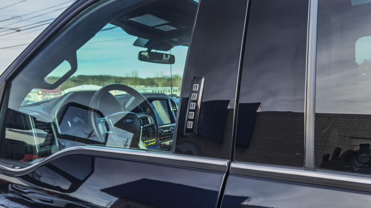 2022 Ford Super Duty F-350 DRW King Ranch 4WD Crew Cab 8' Box Tallmadge OH