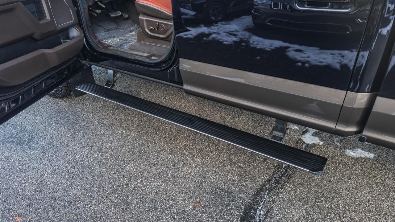 2022 Ford Super Duty F-350 DRW King Ranch 4WD Crew Cab 8&apos; Box Tallmadge OH