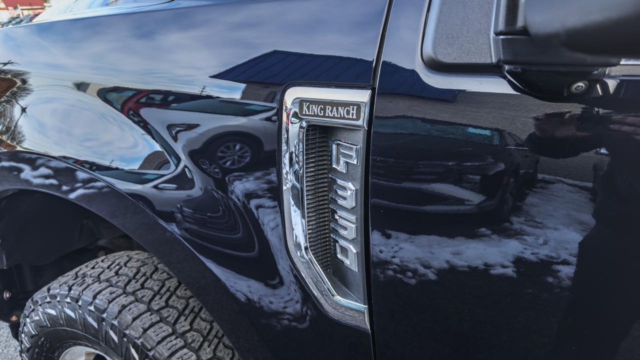 2022 Ford Super Duty F-350 DRW King Ranch 4WD Crew Cab 8' Box Tallmadge OH