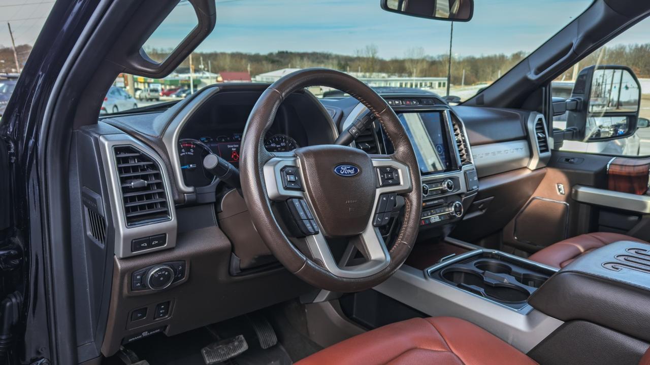 2022 Ford Super Duty F-350 DRW King Ranch 4WD Crew Cab 8' Box Tallmadge OH