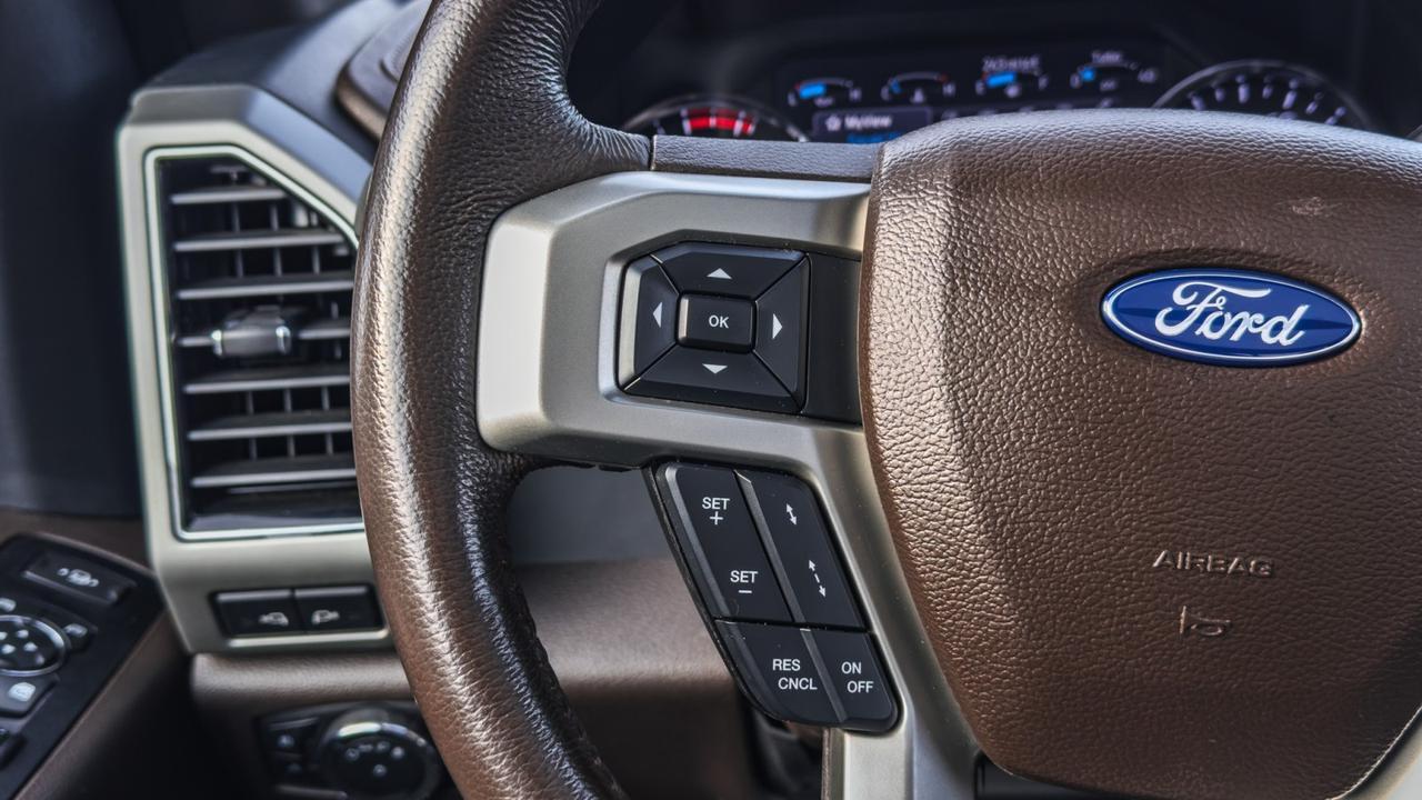 2022 Ford Super Duty F-350 DRW King Ranch 4WD Crew Cab 8' Box Tallmadge OH