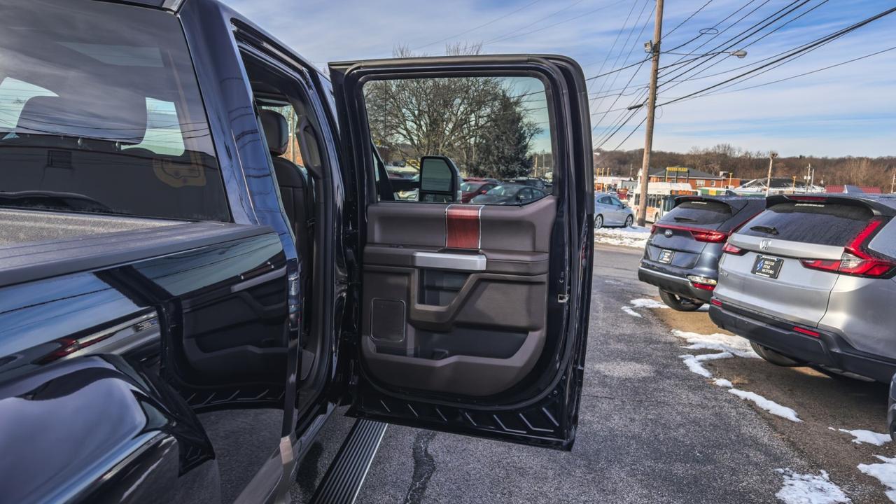 2022 Ford Super Duty F-350 DRW King Ranch 4WD Crew Cab 8' Box Tallmadge OH