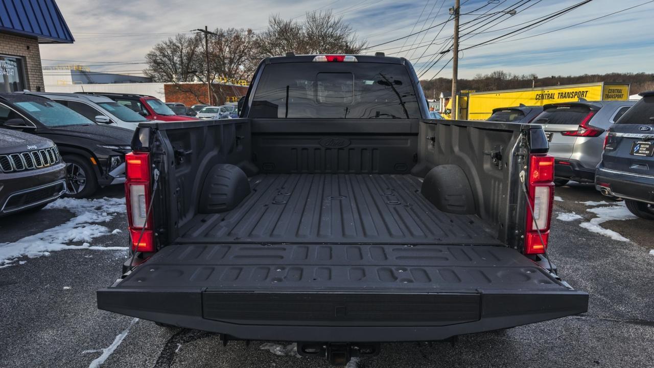 2022 Ford Super Duty F-350 DRW King Ranch 4WD Crew Cab 8' Box Tallmadge OH