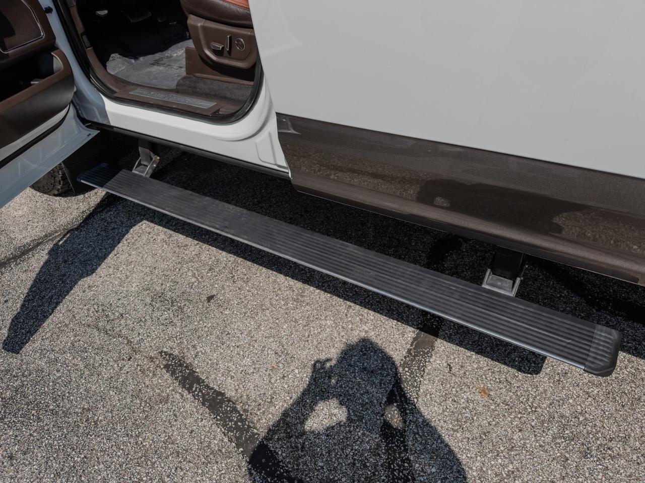 2022 Ford Super Duty F-350 DRW King Ranch 4WD Crew Cab 8' Box Tallmadge OH