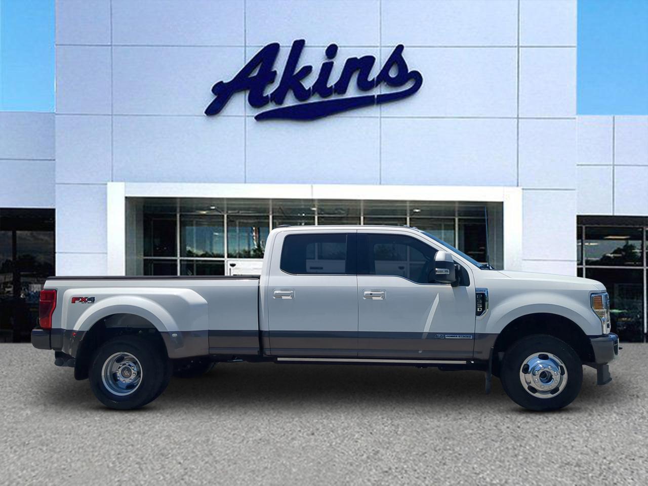 2022 Ford Super Duty F-350 DRW King Ranch