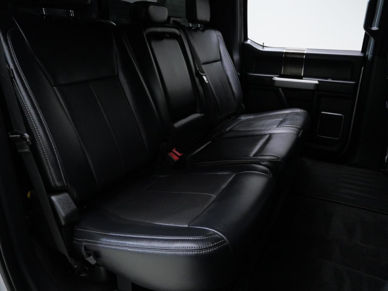 2022 Ford Super Duty F-350 DRW Lariat FX4 6.7L Power Stroke 4x4 Mansfield TX