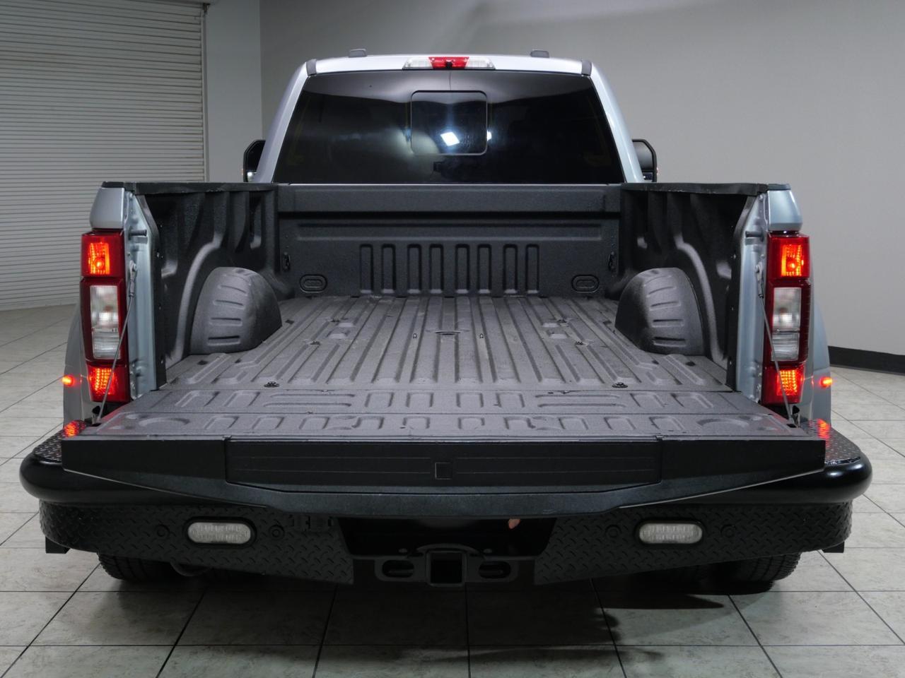 2022 Ford Super Duty F-350 DRW Lariat FX4 6.7L Power Stroke 4x4 Mansfield TX