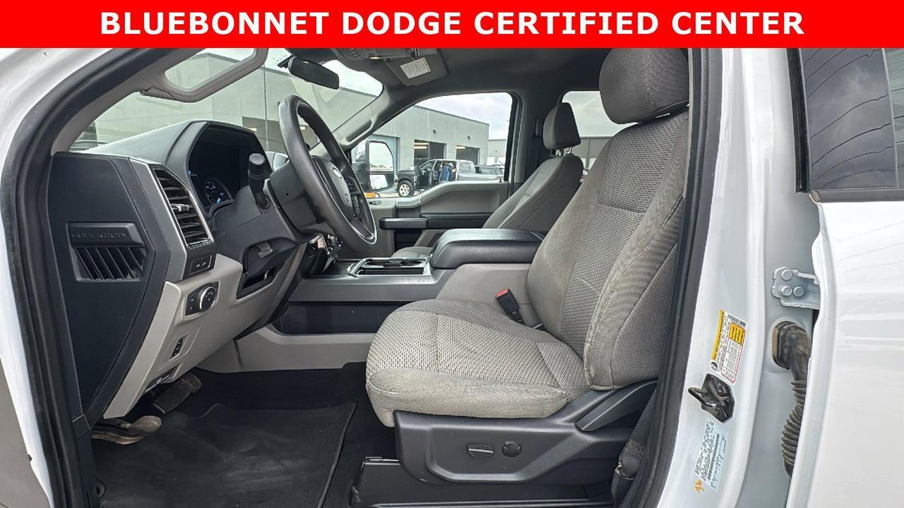 2022 Ford Super Duty F-350 DRW XLT New Braunfels TX