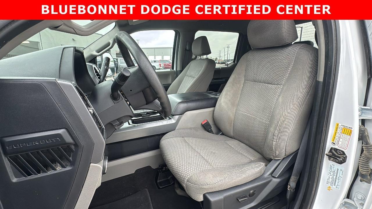 2022 Ford Super Duty F-350 DRW XLT New Braunfels TX