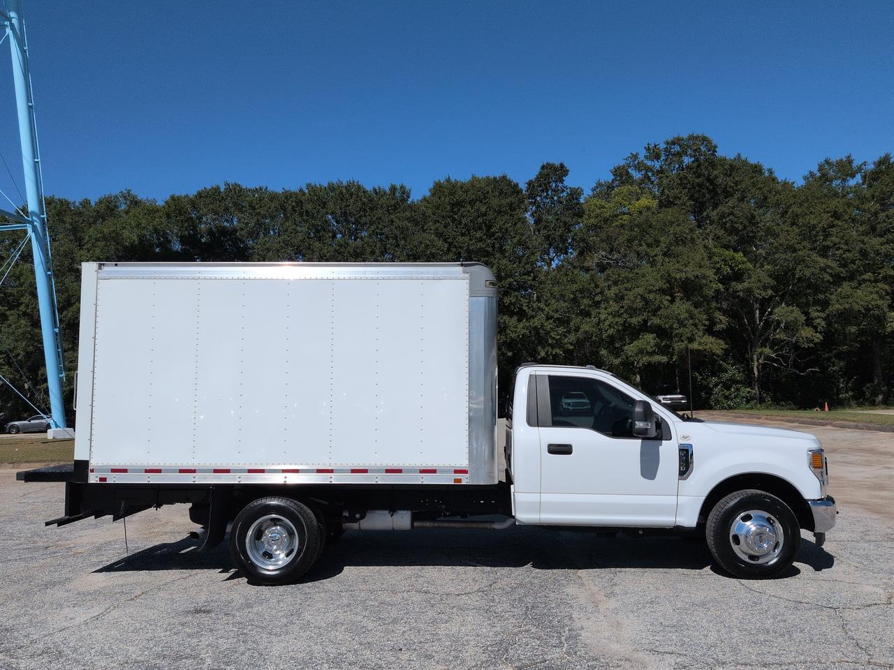 2022 Ford Super Duty F-350 DRW XLT