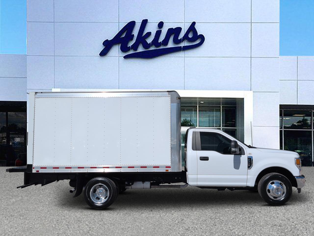 2022 Ford Super Duty F-350 DRW XLT